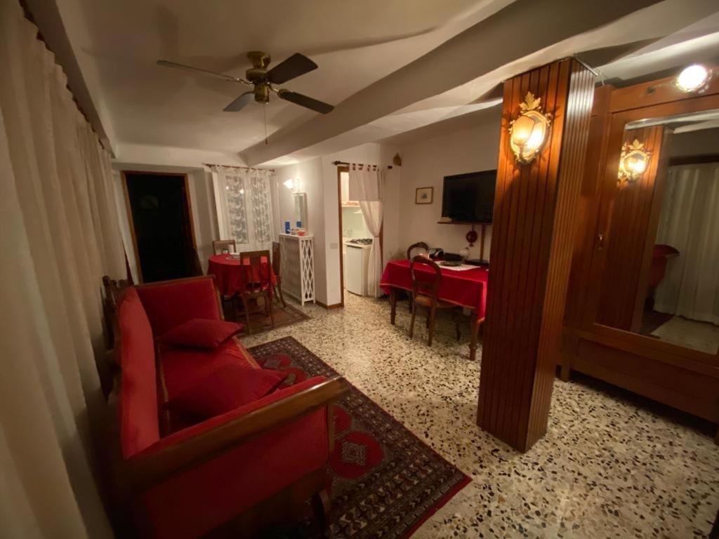 فيرّارا Le Case Cavallini Sgarbi Di Rina Cavallini المظهر الخارجي الصورة